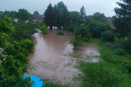 Hele a zase máme rybníček.